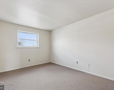 320 Hermit Street - Photo Thumbnail 13