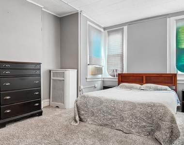 5825 Norfolk Street - Photo Thumbnail 9