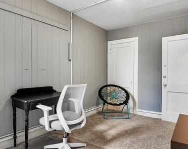 5825 Norfolk Street - Photo Thumbnail 12