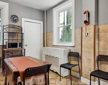5825 Norfolk Street - Photo Thumbnail 7