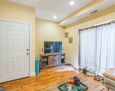 1614 Cambridge Street - Photo Thumbnail 11