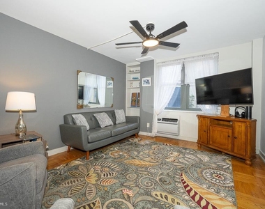 2601 Pennsylvania Avenue - Photo Thumbnail 3