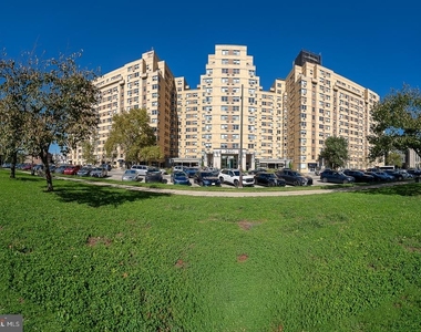 2601 Pennsylvania Avenue - Photo Thumbnail 16