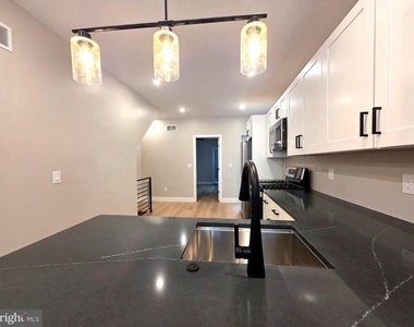 1324 S 9th Street - Photo Thumbnail 2