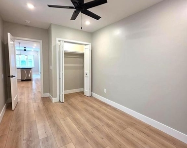 1324 S 9th Street - Photo Thumbnail 4
