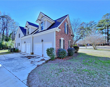 2519 S Edgewater Drive - Photo Thumbnail 43