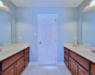 2519 S Edgewater Drive - Photo Thumbnail 27