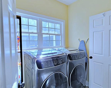 2519 S Edgewater Drive - Photo Thumbnail 17
