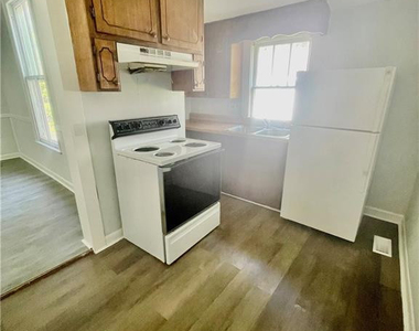 401 S Clinton Avenue - Photo Thumbnail 4