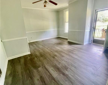 401 S Clinton Avenue - Photo Thumbnail 1