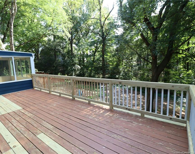 105 Cameron Court - Photo Thumbnail 31