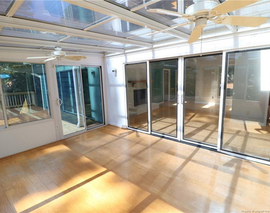 105 Cameron Court - Photo Thumbnail 29
