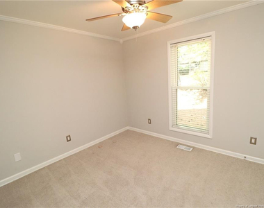 105 Cameron Court - Photo Thumbnail 24