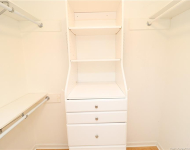 105 Cameron Court - Photo Thumbnail 19