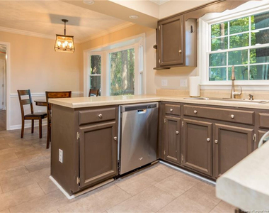 3356 Quarry Drive - Photo Thumbnail 11
