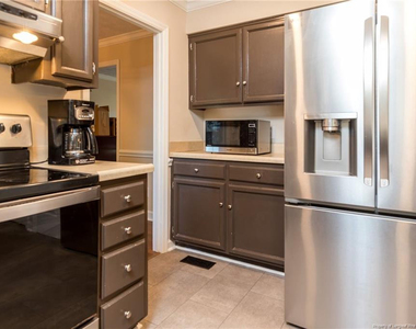 3356 Quarry Drive - Photo Thumbnail 10