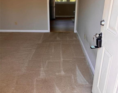 809 Maverick Court - Photo Thumbnail 4