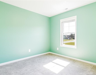 252 Penfield Way - Photo Thumbnail 16