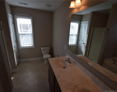 145 Harcourt Place - Photo Thumbnail 9
