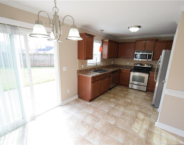 145 Harcourt Place - Photo Thumbnail 4