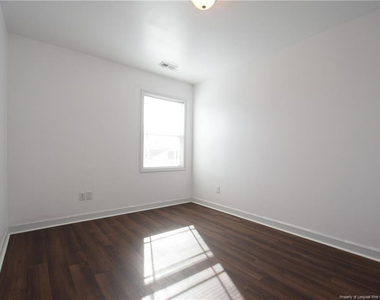 145 Harcourt Place - Photo Thumbnail 10
