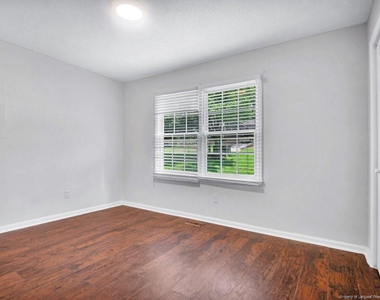 4572 Westfield Road - Photo Thumbnail 12