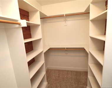 903 Shoofly Path - Photo Thumbnail 24