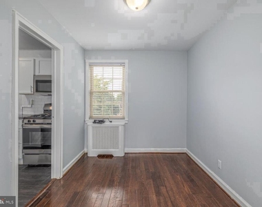 150 E Wynnewood Road - Photo Thumbnail 8