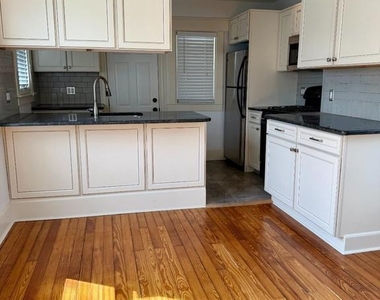 152 S Keswick Avenue - Photo Thumbnail 4