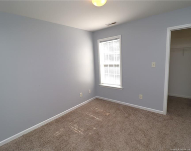 410 Whitehall Court - Photo Thumbnail 20