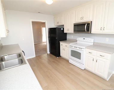 410 Whitehall Court - Photo Thumbnail 5