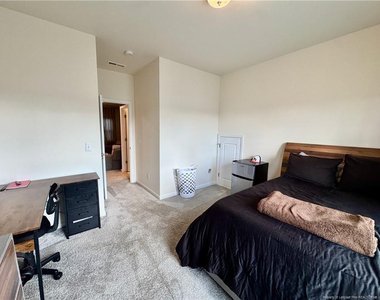 901 Sage Oak Lane - Photo Thumbnail 38