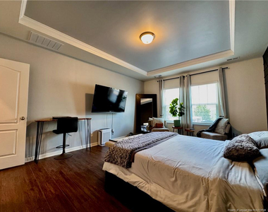 901 Sage Oak Lane - Photo Thumbnail 26