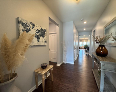 901 Sage Oak Lane - Photo Thumbnail 3