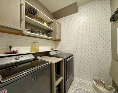 901 Sage Oak Lane - Photo Thumbnail 14
