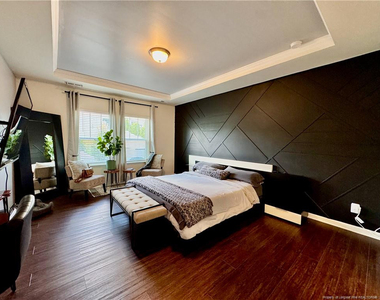 901 Sage Oak Lane - Photo Thumbnail 25