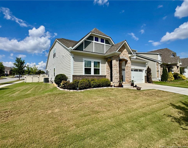 901 Sage Oak Lane - Photo Thumbnail 1