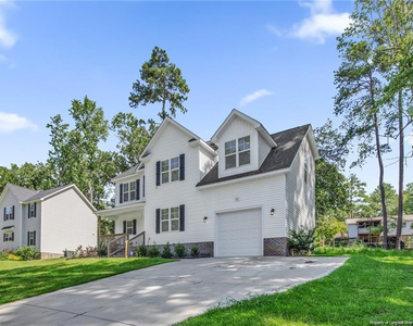 501 Randolph Avenue - Photo Thumbnail 1
