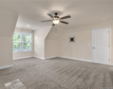 501 Randolph Avenue - Photo Thumbnail 16
