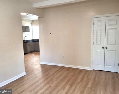 402 E Orange Street - Photo Thumbnail 4