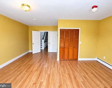 912 Ridge Avenue - Photo Thumbnail 11