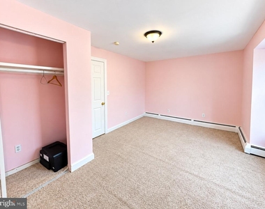912 Ridge Avenue - Photo Thumbnail 7