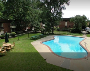 100 E 100  Glenolden Ave. - Photo Thumbnail 25