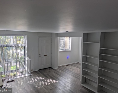 100 E 100  Glenolden Ave. - Photo Thumbnail 7