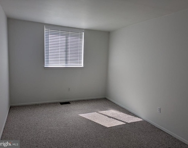 100 E 100  Glenolden Ave. - Photo Thumbnail 14