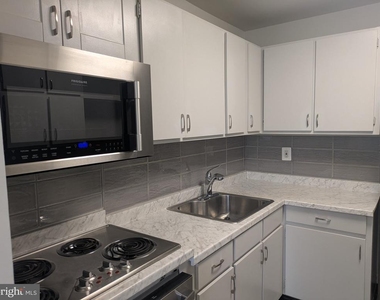 100 E 100  Glenolden Ave. - Photo Thumbnail 2