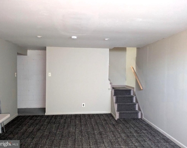 100 E Glenolden Avenue - Photo Thumbnail 9