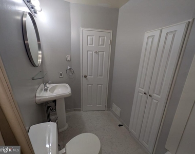 100 E Glenolden Avenue - Photo Thumbnail 14