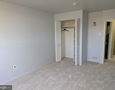 100 E Glenolden Avenue - Photo Thumbnail 11