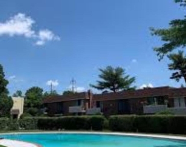 100 E Glenolden Avenue - Photo Thumbnail 19